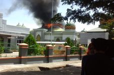 Masjid Agung Belopa...