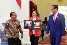 Liliyana Natsir Pensiun,...