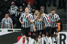 Newcastle United Runtuhkan...