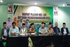 8 Kesimpulan Hasil Pertemuan...