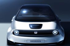 Honda Urban EV Raih...