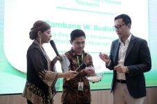 Pegadaian Gandeng e-Commerce...