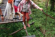 Jembatan Gantung di...