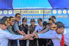 Bea Cukai dan TNI Gagalkan...