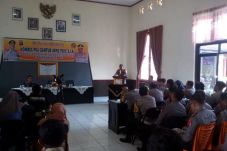 Polres Bukittinggi Giatkan...