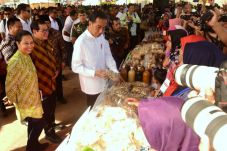 Ibu-ibu Nasabah Mekaar...