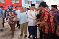 Ketum PAN Sebut Desy...