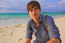 Simon Reeve, Lelaki...