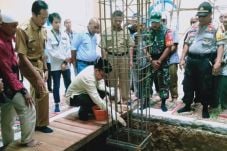 Bupati Tabalong Meletakkan...