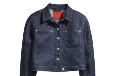 Levis Bangkitkan Kembali...