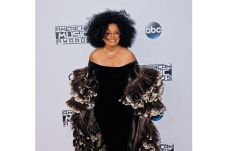 Diana Ross Bukan Penyanyi...