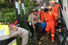 Sopir Masih Dicari,...