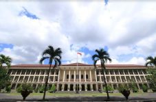 Kalahkan UI dan ITB,...