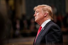 Trump: AS akan Bangun...