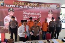 Polda Kepri Tangkap...