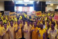 Airlangga: Golkar Jokowikan...