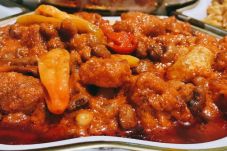 Sambal Krecek, Menu...