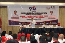 Beri Pembekalan di Palembang,...