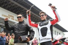 Kang Emil dan Honda...