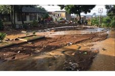 Banjir Bandang Landa...