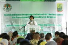 Menteri LHK Lakukan...
