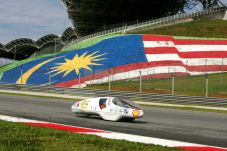 28 Mobil dari 22 Universitas...