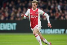 Ajax Amsterdam Pastikan...