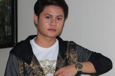 Penyanyi Erevano Kagumi...