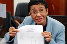 Filipina Bebaskan Pemred...