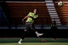 Preview Persebaya vs...