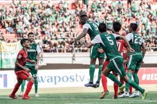 Persebaya Permak Persinga...
