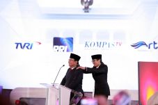 Kubu Prabowo-Sandi Gelar...