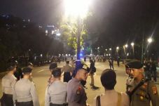 Duar, Ada Ledakan Keras...