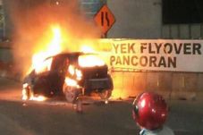 Asap Tebal di flyover...