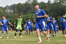 Persib Serbu Markas...