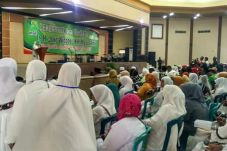 Ribuan Istri Pengasuh...