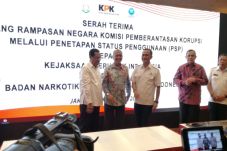 KPK Serahkan Hasil Rampasan...