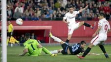 Lazio Terusir dari Liga...