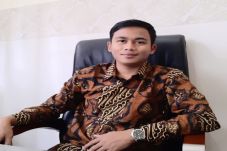 Staf Khusus Gubernur...
