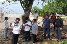 Bupati Pasangkayu Meminta...