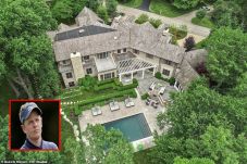 Pegolf Luke Donald Jual...
