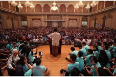 Prabowo: Kita Rebut...