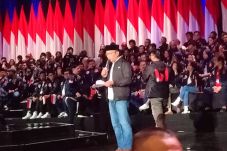 Ridwan Kamil Ajak Pendukung...