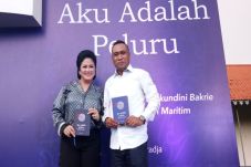Buku Aku adalah Peluru,...