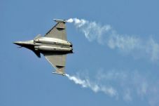 Jet-jet Tempur India...