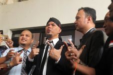 Ahmad Dhani Ajukan Penangguhan...