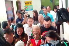 Ratna Sarumpaet Akan...