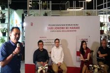 Peluncuran Buku Dari...