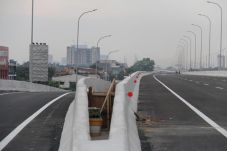 Imbas Tol Becakayu,...