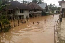 Banjir Bandang Sarolangun,...